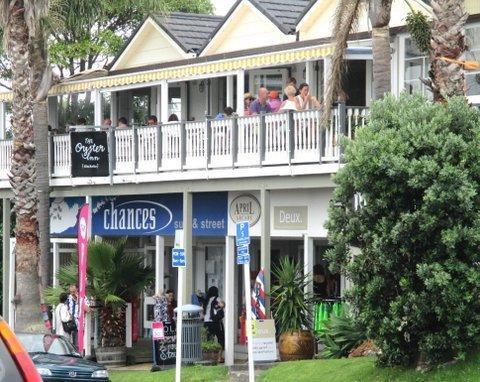 Blue Birds Hotel Oneroa Exterior photo