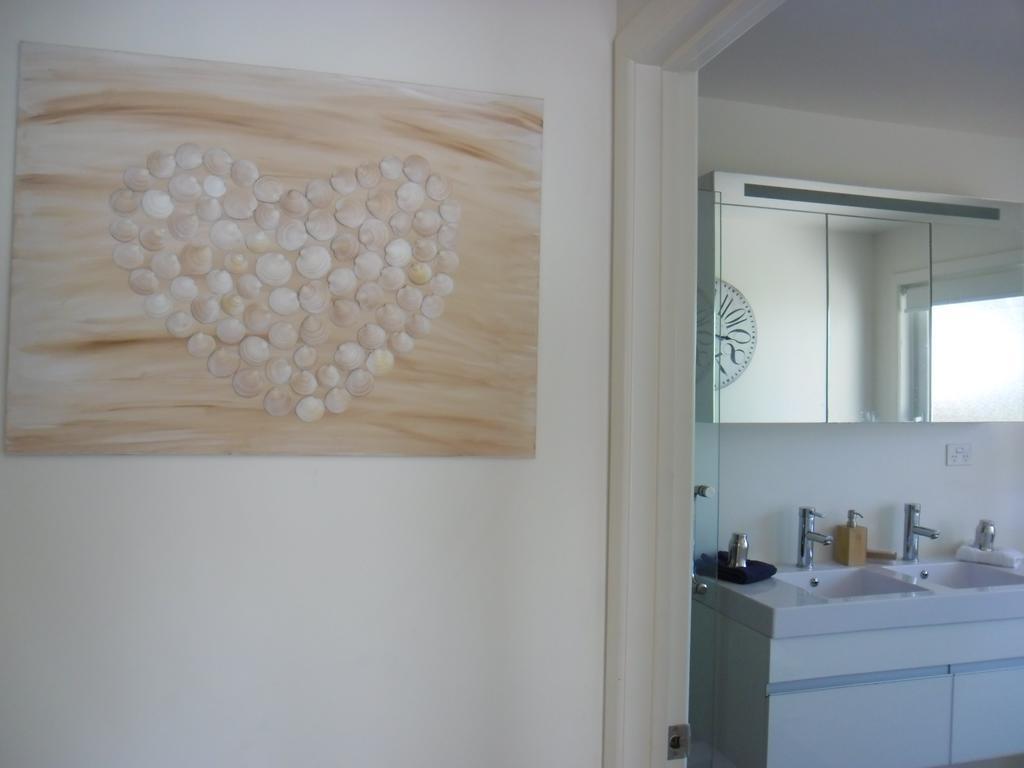 Blue Birds Hotel Oneroa Room photo